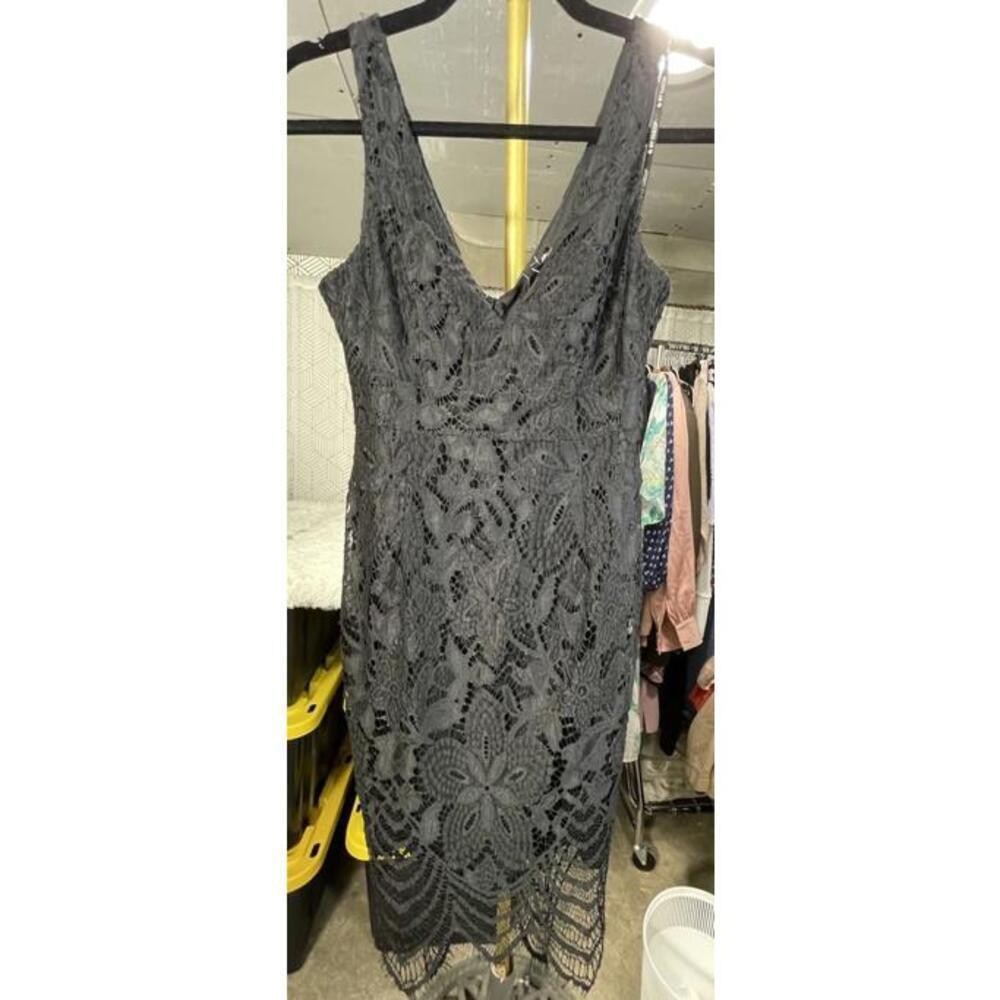 NWT G By Guess Eliza Lace Midi Dress Black XS Sleeveless V-Neck Cocktail Wedding